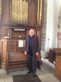 agmnov17-andrew-carter-organist-173[1]